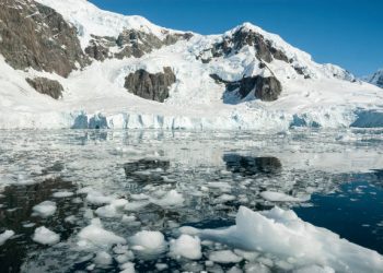 Científicos demostraron que las tormentas tropicales desencadenan el derretimiento de la Antártica