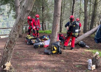 Valparaíso: hallan sin vida a cadete naval extranjero que cayó a barranco en sector Salto del Agua en Placilla