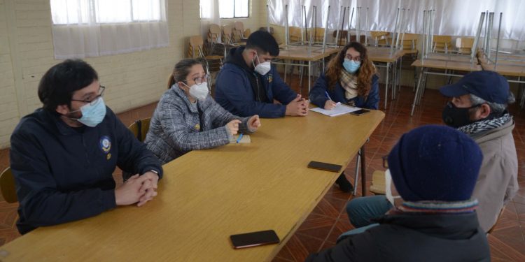 Municipio de Viña del Mar coordina trabajo conjunto con vecinos ante situaciones de disparos y fuegos artificiales
