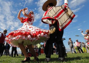 Cámara de Diputados aprobó proyecto que solicita declarar feriado el 16 de septiembre