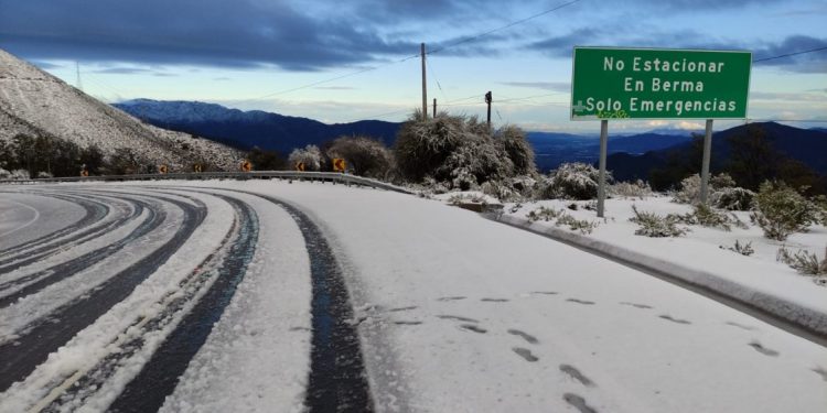 Gobierno ordena mantener cerrada la cuesta La Dormida ante nuevo paso de sistema frontal