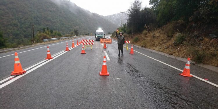 Autoridades ordenan el cierre de cuesta La Dormida por lluvias, vientos y aguanieve que se presentarán en la zona por temporal