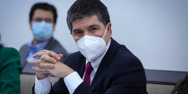 Gobierno analizó proceso de expulsión de migrantes y presencia en Chile del “Tren de Aragua”