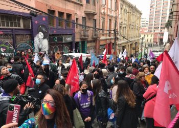 Aprueba x Chile inaugura “La Casa del Apruebo” en Valparaíso con diversas organizaciones y movimientos sociales