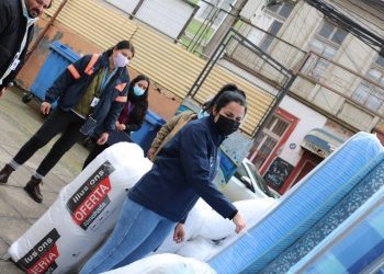 Delegada presidencial y seremi de Desarrollo Social abren albergue de emergencia en Valparaíso