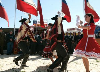 Bancada del PDG e Independientes apoya el proyecto para declarar feriado el próximo 16 de septiembre