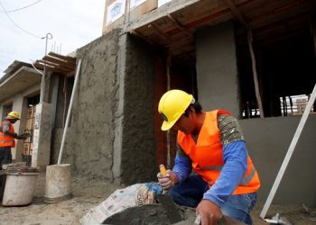 Gobierno Regional confirma que existe la posibilidad de que Fuerzas Armadas traspasen terrenos de su propiedad para viviendas sociales