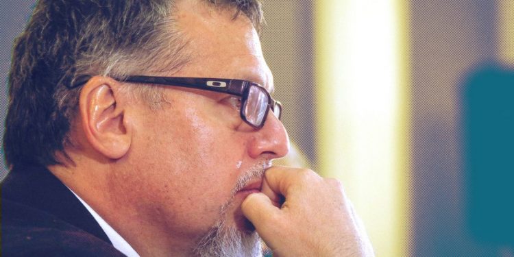 Senador Ricardo Lagos Weber pide un plan de seguridad para evitar nuevos robos en la Escuela Barros Luco