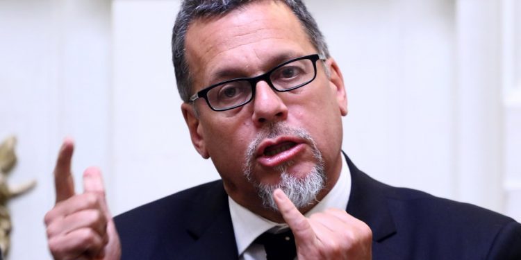Senador Lagos Weber adelantó proyecto de ley que pretenderá rebajar quórum para reformas constitucionales y leyes orgánicas