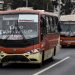 Gremio de conductores de microbuses denunciará a empresa de transporte público por no pago de compensaciones