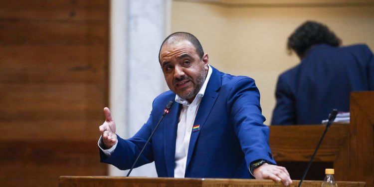 Ministro de Educación: extender las vacaciones de invierno fue “una buena decisión”