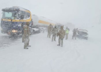 Temporal en la región / 300 personas refugiadas en el Complejo Los Libertadores por nevazón
