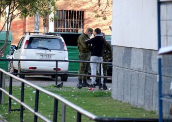 Municipio y Carabineros realizaron operativo en barrio poniente de Viña del Mar