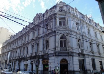 Bienes Nacionales, Obras Públicas y Cultura comienzan mesas de trabajo para recuperar emblemáticos inmuebles de Valparaíso