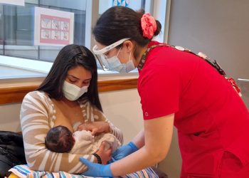 Único en el país: Hospital Gustavo Fricke presenta Clínica de Lactancia y lactarios móviles