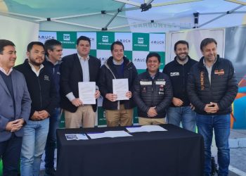 AMUCH firma convenio con petrobras para entregar  descuentos en combustibles y parafina