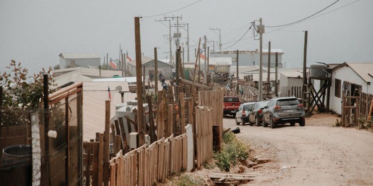 Alcaldía Ciudadana regulariza cuatro campamentos de Valparaíso que iniciarán proceso de urbanización inédito en el país