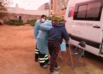 Ruta Médica busca superar las 2 mil atenciones de salud en comunas de mayor presencia de usuarios en situación de calle