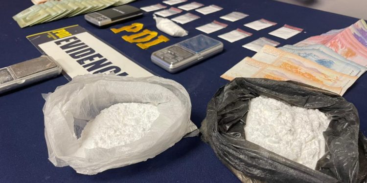 PDI La Calera detiene a conductor de taxi dedicado al «delivery» de drogas