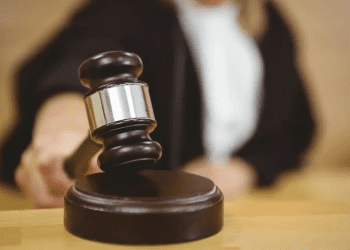 Juzgado civil ordena al fisco indemnizar a víctima de detención ilegal y torturas en cuarteles de la CNI de Viña del Mar