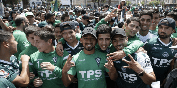 Último minuto / Wanderers: Federación de Fútbol de Chile suma los títulos de 1941 y 1942