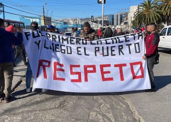 Pescadores de la Ex Caleta Sudamericana rechazan negativa al diálogo por parte de empresa portuaria y advierten movilizaciones