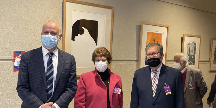 Museo Universitario del Grabado de la UPLA y el Senado inauguran exposición de 80 grabados