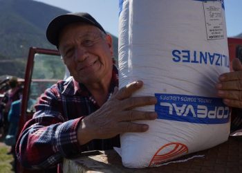En Petorca Indap inicia la entrega de 440 toneladas de fertilizantes para pequeños agricultores