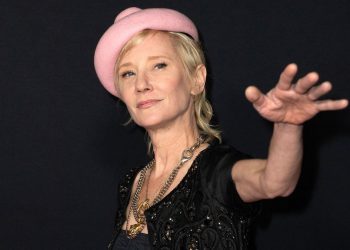 Fallece la actriz Anne Heche una semana después de sufrir un accidente automovilístico