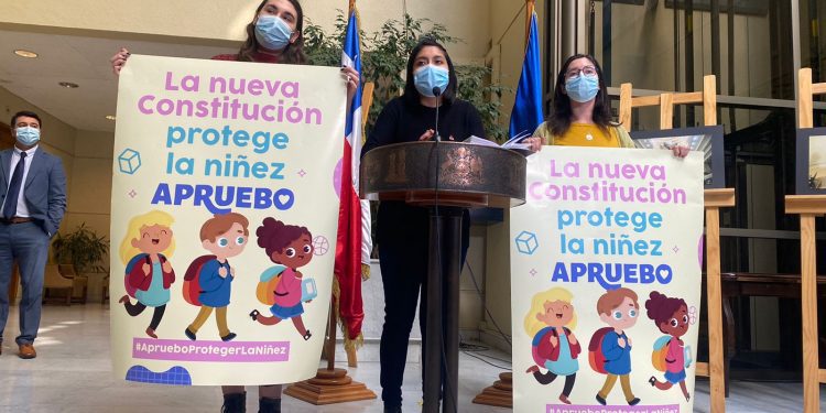 Diputadas emplazan a la campaña del Rechazo por propaganda que sexualiza las infancias