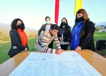 Bienes Nacionales entrega terrenos para viviendas sociales en Papudo: son cerca de 150 familias las que se verán beneficiadas