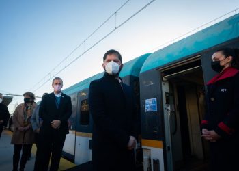 Presidente Boric anuncia mejoras al transporte Ferroviario: «Queremos recuperar el tren para Chile»