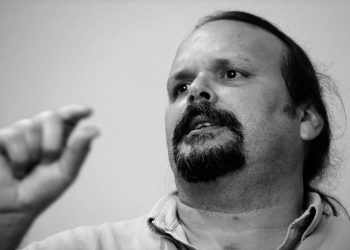 Muere Camilo Guevara, hijo del «Che», uno de los ideólogos de la revolución cubana