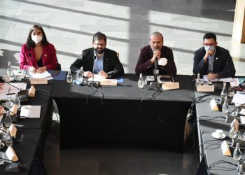 Gobernador Rodrigo Mundaca participa en el segundo Foro para la Descentralización junto al Presidente Gabriel Boric