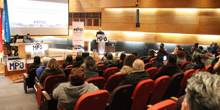 Dirigentes de loteos irregulares y campamentos de la región de Valparaíso se reunieron en la UPLA