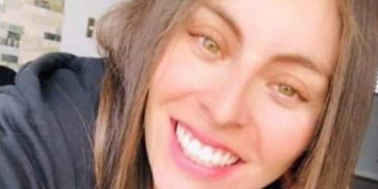 Familia de Vanessa Araya, enfermera que se suicidó en Viña del Mar, demanda al Hospital Clínico