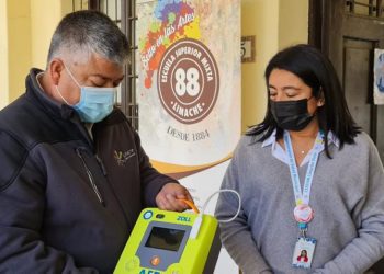Establecimientos educacionales municipales de Limache cuentan con desfribiladores
