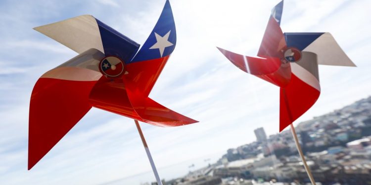 Sala de la Cámara de Diputados respaldó que se declare como feriado nacional el 16 de septiembre de 2022