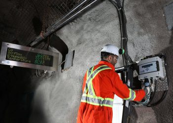 Gobierno Regional financiará proyecto para implementar equipos de monitoreo de gases en Quintero y Puchuncaví