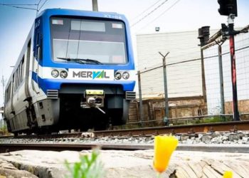¿Qué pasó con Merval? Área Metropolitana Valparaíso emplaza al Gobierno a devolver tradicional marca de los trenes de la región