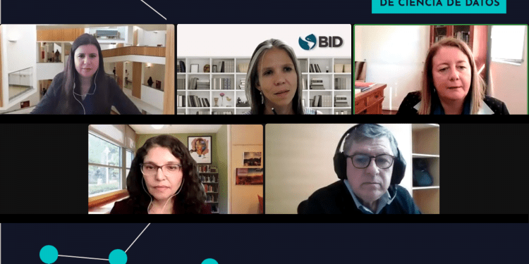 Gobierno Digital y Universidad Adolfo Ibáñez lanzan guía Formulación ética de proyectos de ciencia de datos