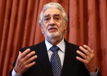 Cancelan concierto de Plácido Domingo en Chile en medio de su vinculación con secta de trata de personas