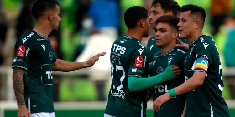 Wanderers empata y se enreda en la «zona roja» del torneo de Primera B del fútbol chileno