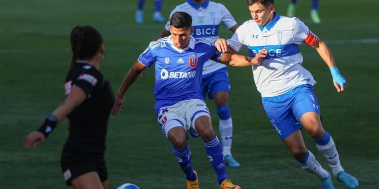 Universidad de Chile cae por goleada ante la UC y se hunde en la parte baja de la tabla de posiciones de la Primera A