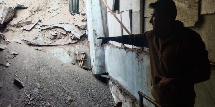 Reconocido restorán y bar porteño sufre graves daños estructurales luego del derrumbe de unos de sus muros