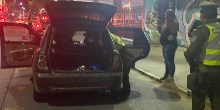 Quilpué: efectivos de Carabineros detienen a individuo que portaba al interior de su vehículo marihuana y conducía bajo la influencia de sustancias psicotrópicas