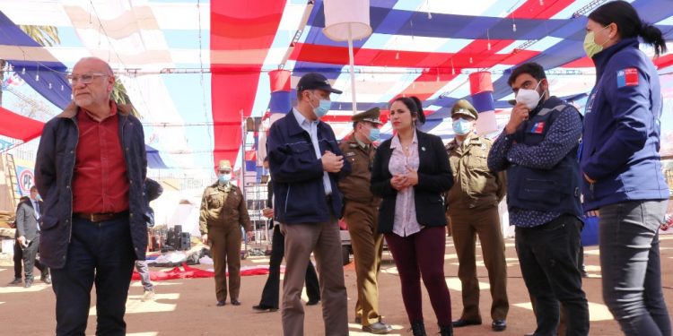 Autoridades aprobaron fondas y ramadas en el Parque Alejo Barrios de Valparaíso