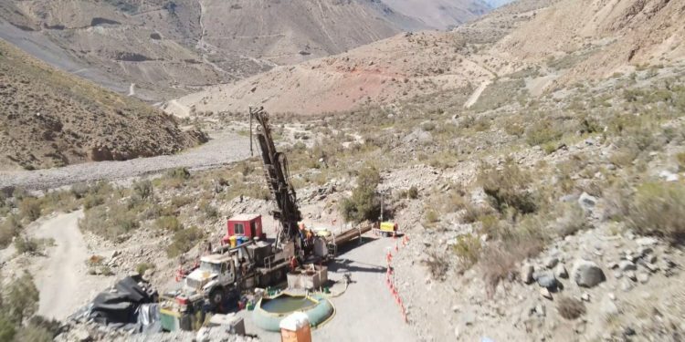 Ciudadanos de Putaendo presentan denuncia en Tribunal Ambiental por eventual desacato de Vizcachitas Holding