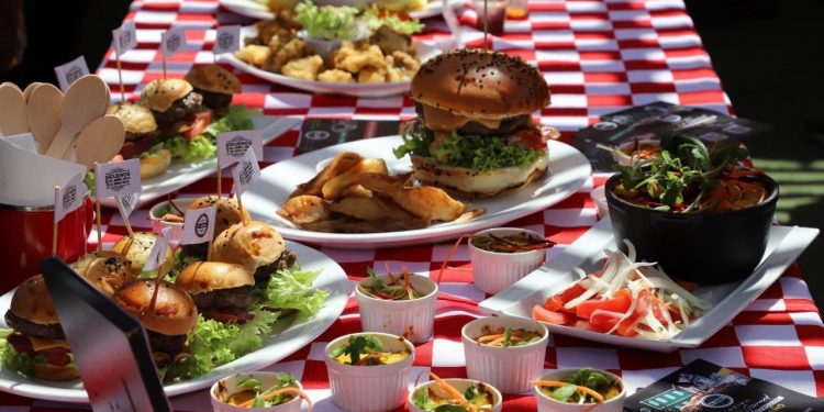 Municipio de Valparaíso apunta a la reactivación económica celebrando el Día del Turismo con clásico concurso gastronómico