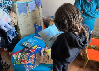 Mejor Niñez Valparaíso: Programa Familias de Acogida Especializada inaugura Punto Lector en sus dependencias